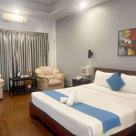 Best Central Point Hotel Phnom Penh Esterno foto