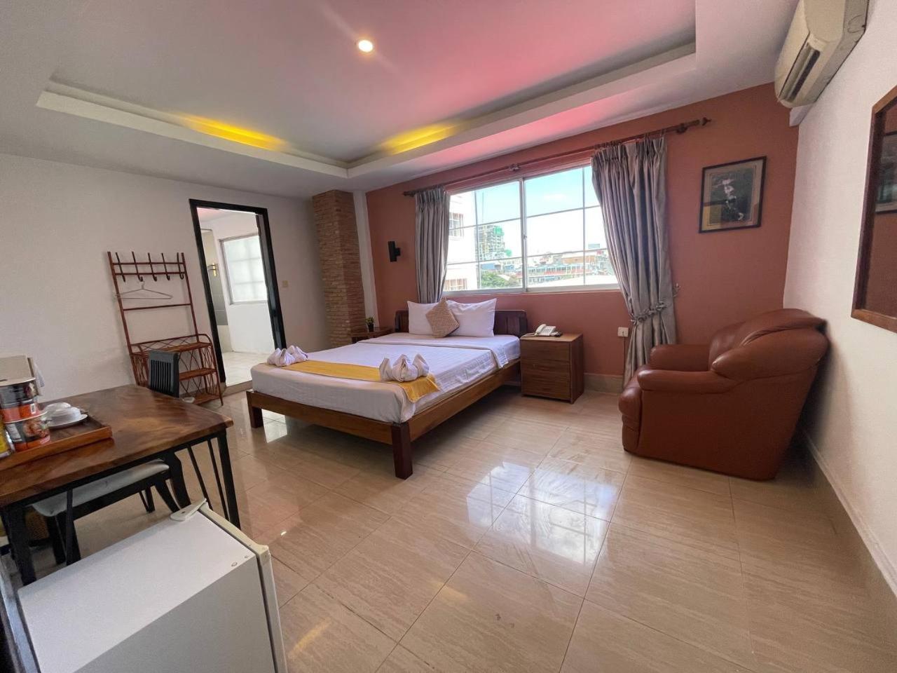 Best Central Point Hotel Phnom Penh Esterno foto
